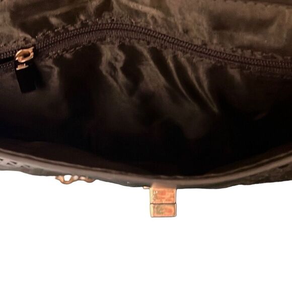 Women's olive green Faux Leather Cutout Chain Strap Convertible Clutch Sling Bag - Picture 6 of 10